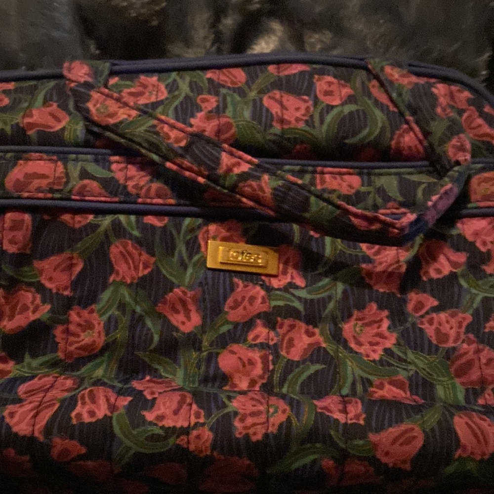 Makeup Pouch - Picture 3 of 4